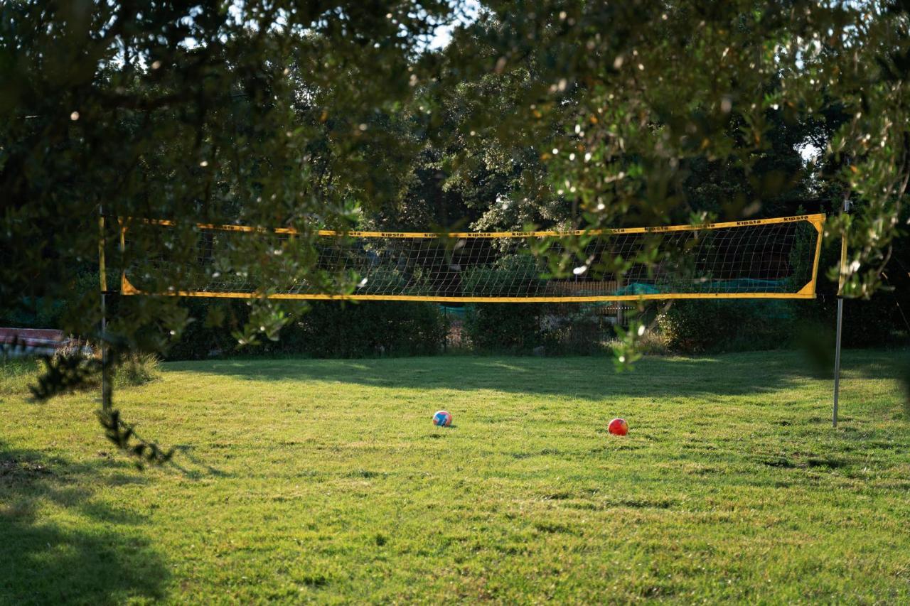 Guesthouse "Barboska" - Big Outdoor Swimming Pool & Private Tennis Court Vodnjan Luaran gambar