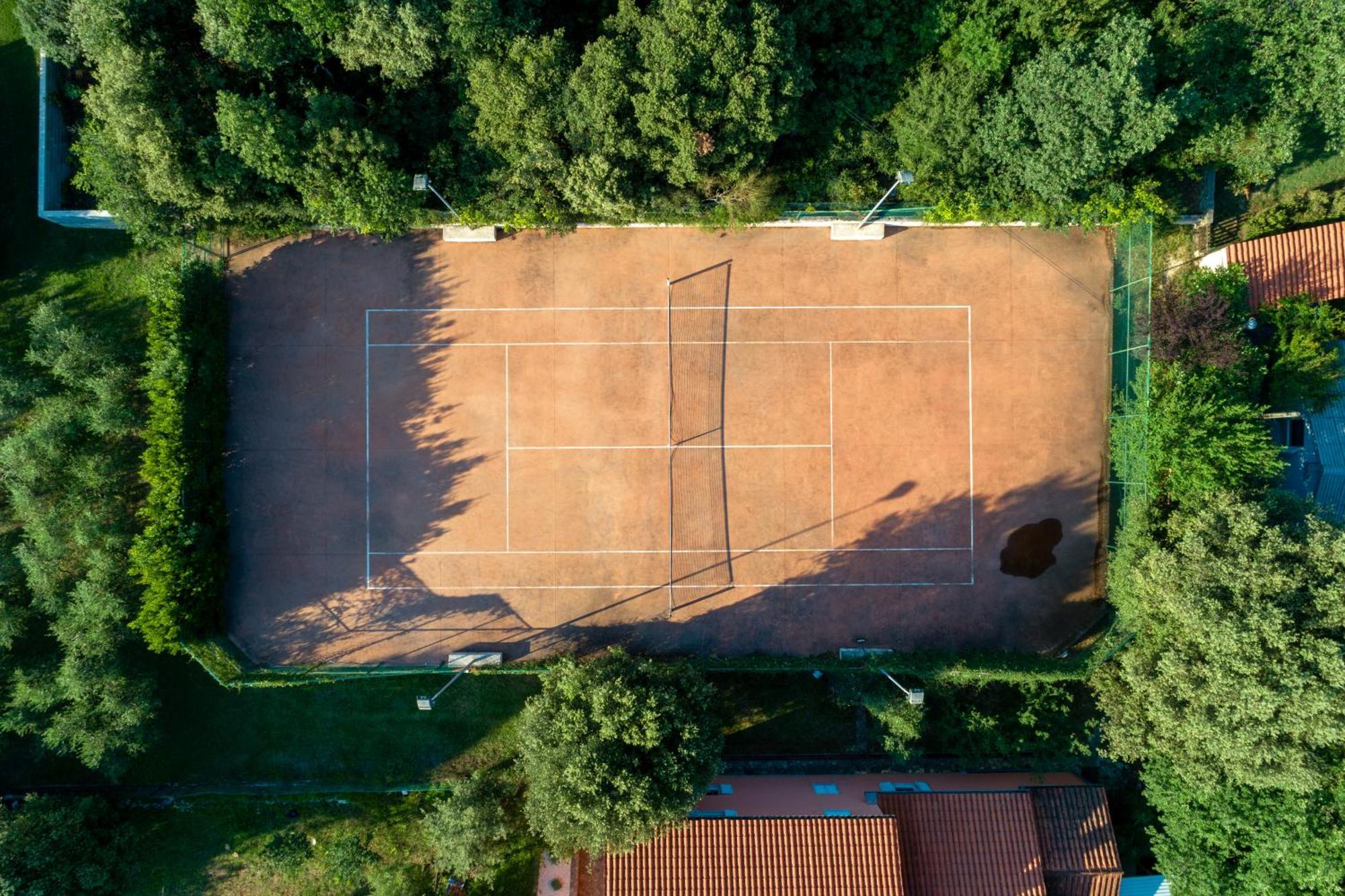 Guesthouse "Barboska" - Big Outdoor Swimming Pool & Private Tennis Court Vodnjan Luaran gambar