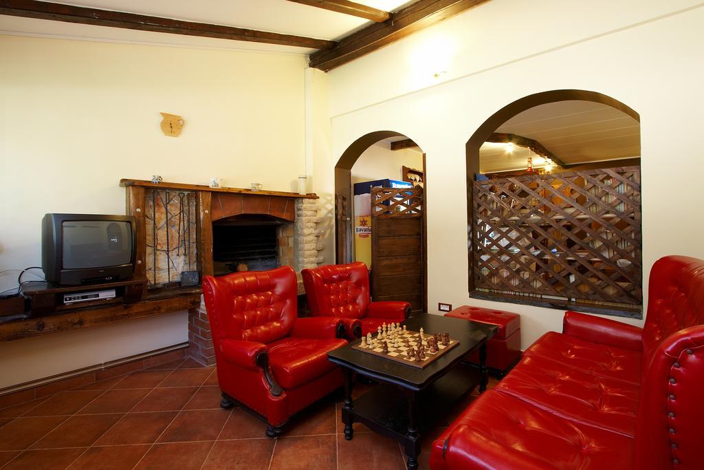 Guesthouse "Barboska" - Big Outdoor Swimming Pool & Private Tennis Court Vodnjan Luaran gambar