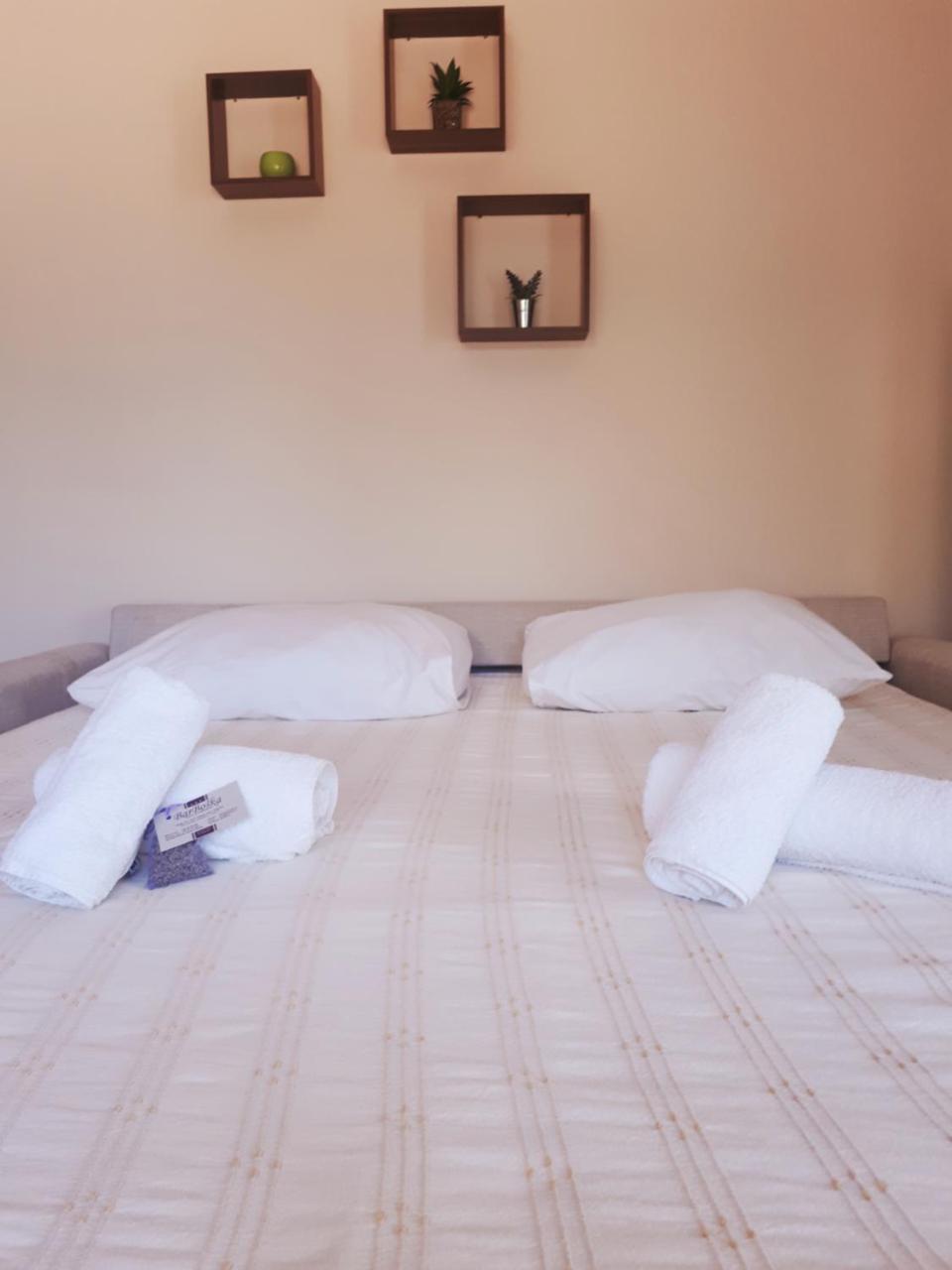 Guesthouse "Barboska" - Big Outdoor Swimming Pool & Private Tennis Court Vodnjan Luaran gambar